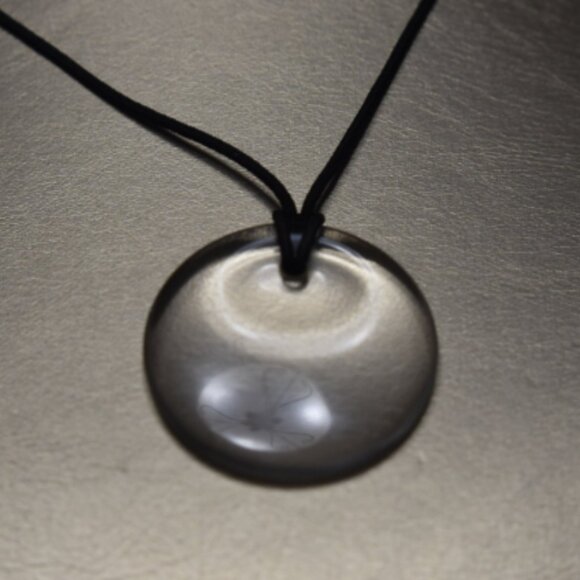 Tiffany & Co Peretti Rock Crystal Thumb Print Disk Necklace, Rare - Picture 2 of 4